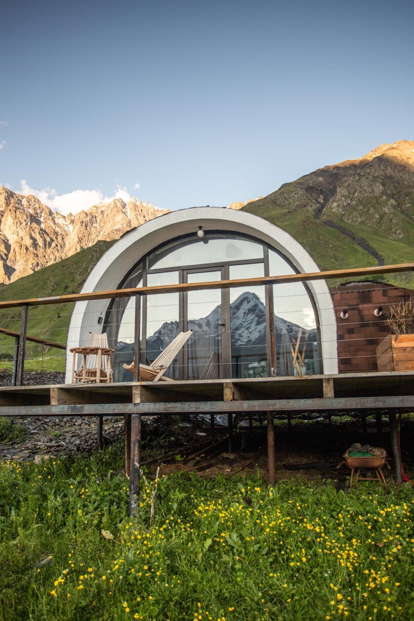 Kazbegi Glamping Hotel Bagian luar foto